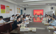 必赢nn699net党委副书记张东杰为学生第二党支部全体党员上党课